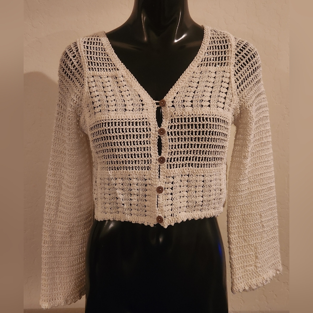 Rebellion White Cardigan Sweater with Ribbed Knit Design
